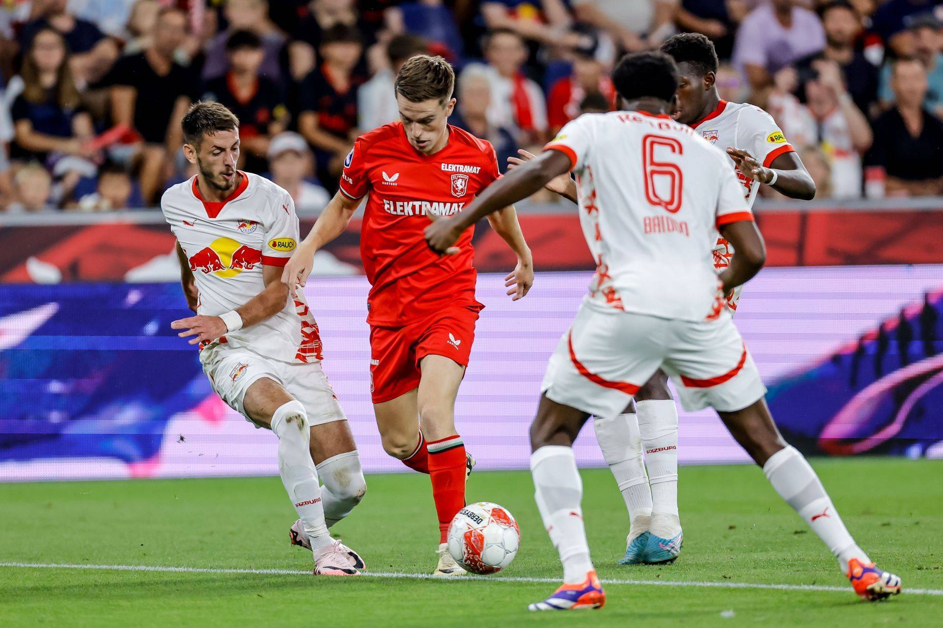 不逊色于西 不逊色于西