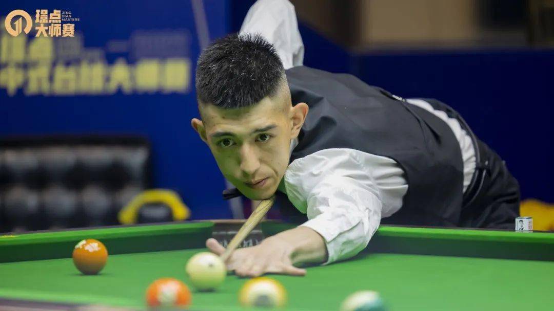 其中一名前 其中一名前