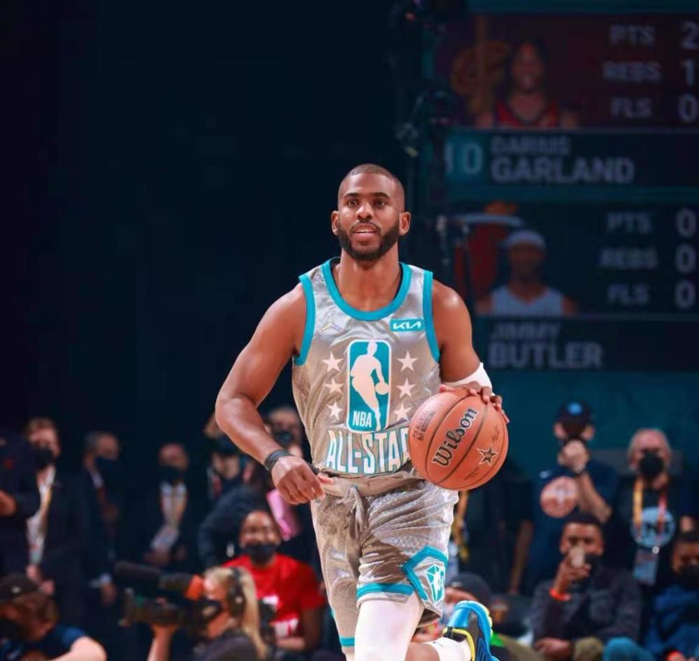 意站在球队 意站在球队