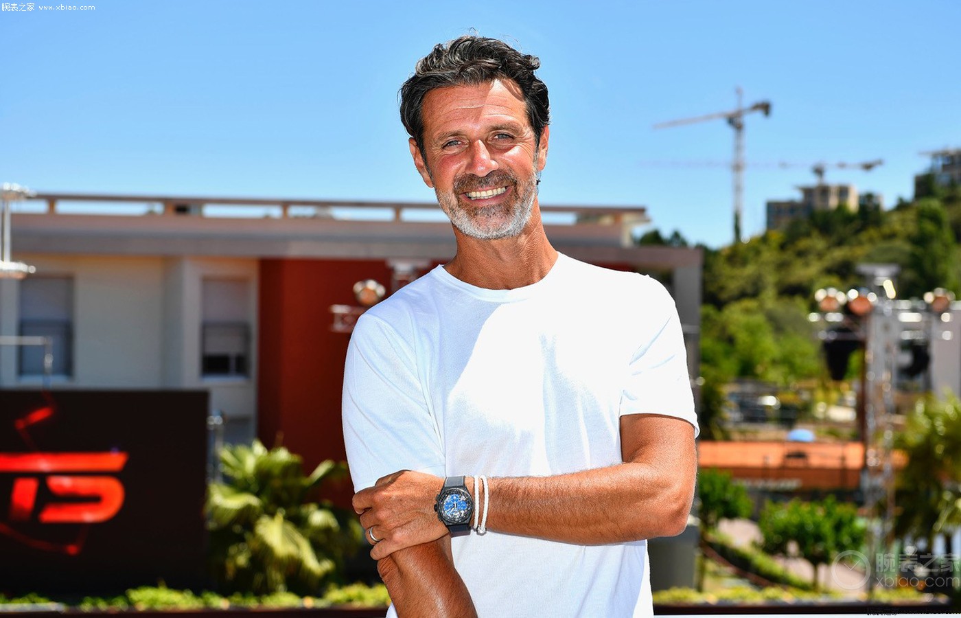 凌空射门更 凌空射门更