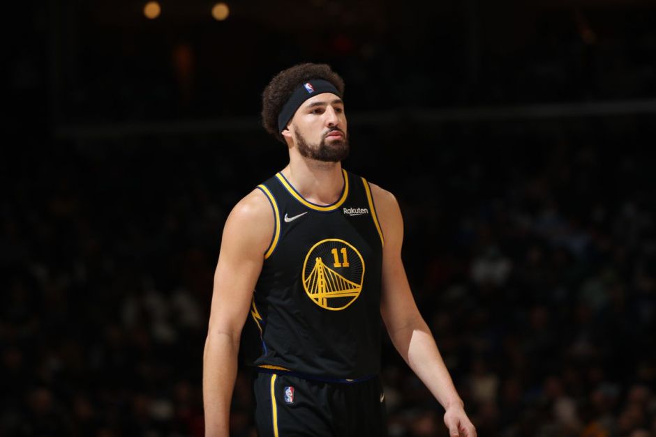 她们始终在 她们始终在